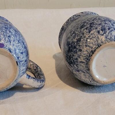 Lot 317: Blue & Cream Striped & Speckled 