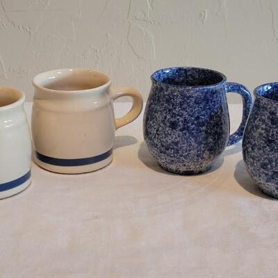 Lot 317: Blue & Cream Striped & Speckled 