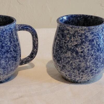 Lot 317: Blue & Cream Striped & Speckled 