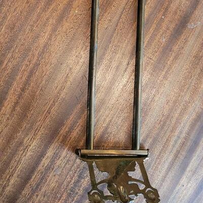 Lot 330: Antique Brass Expanding Book Rack 