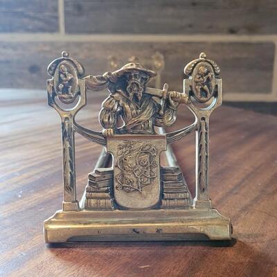 Lot 330: Antique Brass Expanding Book Rack 