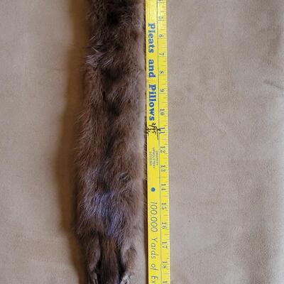 Lot 333: Fur Colar
