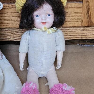 Lot 335: (2) Antique Unmarked Dolls