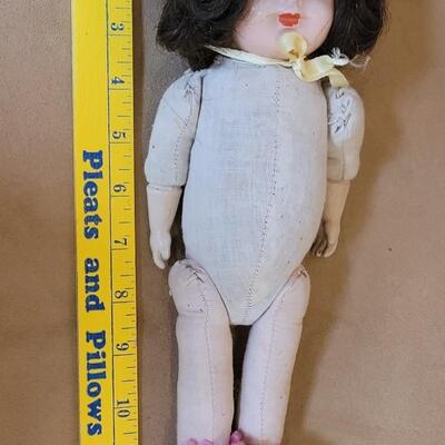 Lot 335: (2) Antique Unmarked Dolls