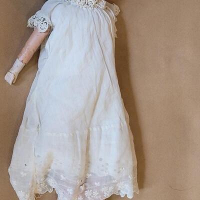 Lot 335: (2) Antique Unmarked Dolls
