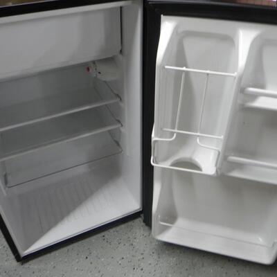 LOT 83 MINI FRIDGE WITH  FREEZER-BRRRR