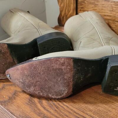 Lot 340: Vintage TONY LAMA Cowboy Boots (See Ruler for Size)