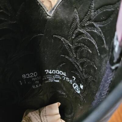 Lot 341: Vintage Size 7M Cowboy Boots 