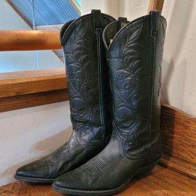 Lot 341: Vintage Size 7M Cowboy Boots 