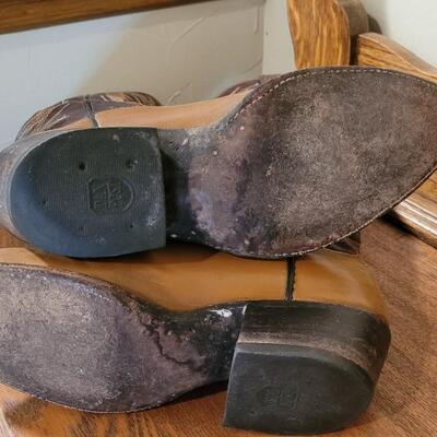 Lot 342: Vintage Cowboy Boots (See Ruler for Size)