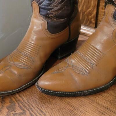Lot 342: Vintage Cowboy Boots (See Ruler for Size)