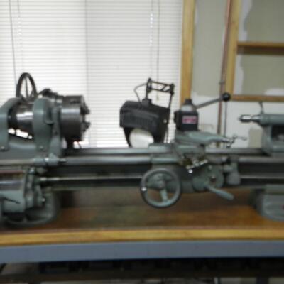 LOT 86 METEL WORKING LATHE