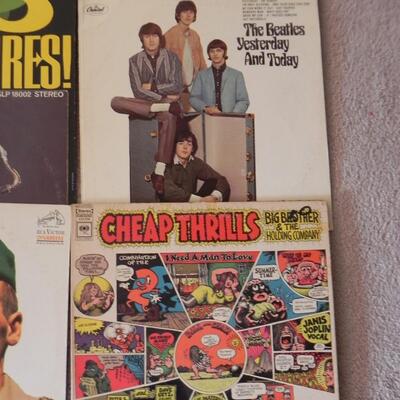 LOT 103  LPS/RECORDS