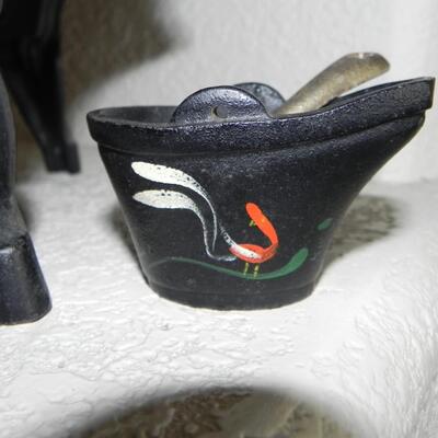 LOT 81  SALESMAN MODEL CASTIRON STOVE