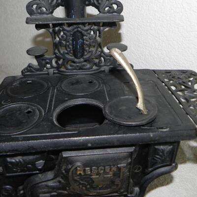 LOT 81  SALESMAN MODEL CASTIRON STOVE