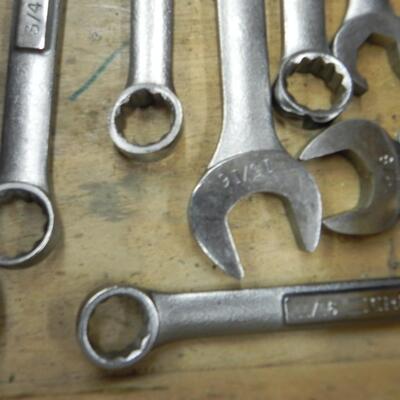 LOT 102 CRAFTSMAN WRENCHES 
