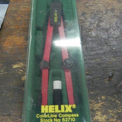 LOT 105 OILCANS & MINITURE CHISELS