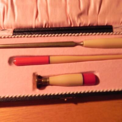 LOT 109 MAGIC WAND
