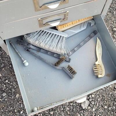 Lot 352: Vintage Metal File Cabinet 12.5 x 10 x 31