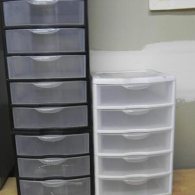 LOT 127  SMALL DRAWER  ORGANIZERS