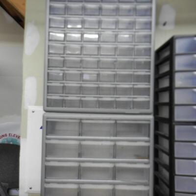 LOT 127  SMALL DRAWER  ORGANIZERS