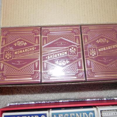 LOT 134  MONARCHS & LEGENDS