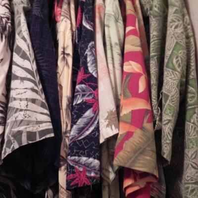 LOT 152 HAWAIIAN  SHIRTS