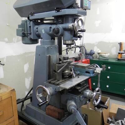 LOT  142   KNEE MILL & CBX DIGITAL DISPLAY