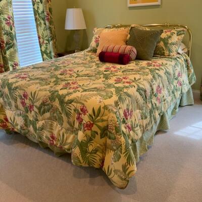 Queen bed without headboard