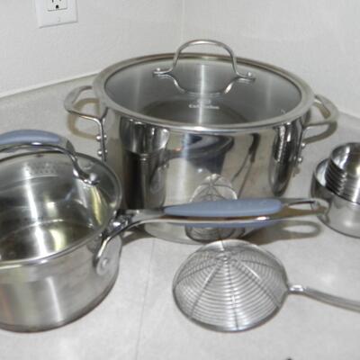 LOT 163 STAINLESS STEEL POTS 