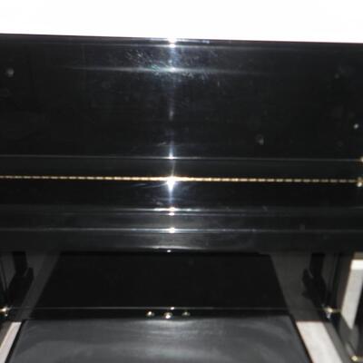 LOT 9 REMINGTON  PIANO AND BENCH