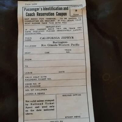 Lot 383: Assorted Vintage RAILROAD Time Tables and Collectibles 