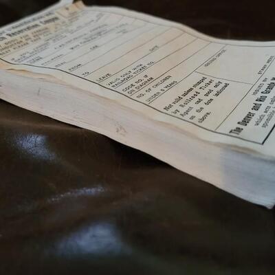 Lot 383: Assorted Vintage RAILROAD Time Tables and Collectibles 
