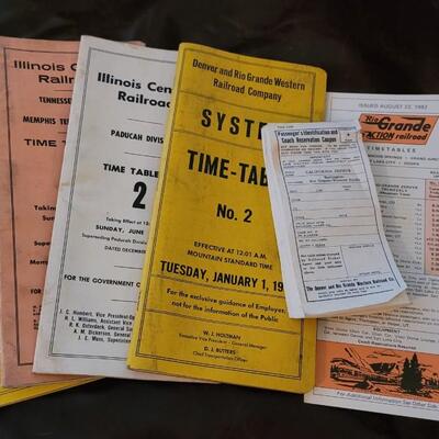 Lot 383: Assorted Vintage RAILROAD Time Tables and Collectibles 