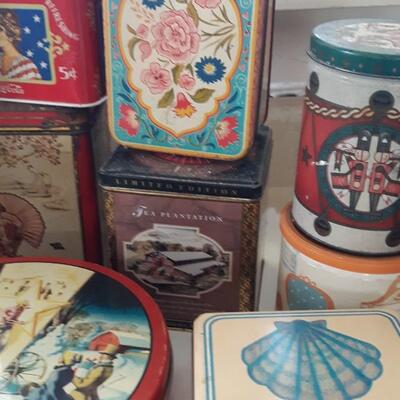 Lot 14 - Qty of 12 Vintage Metal Tins