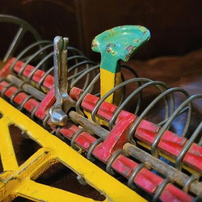 Lot 384: Vintage ARCADE TOYS 7" Cast Iron Farm Tractor Plow Toy w/ Chippy Original Paint 