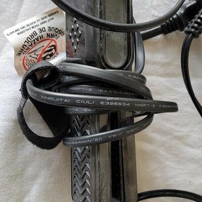 Lot 389: Curling Irons & Straightening Iron