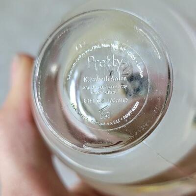 Lot 390: Pretty Perfume by Elizabeth Arden