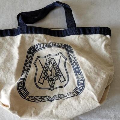 Lot 393: The United Brotherhood of Carpenters Tote - Ivory and Blue