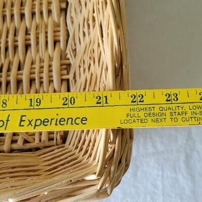 Lot 394: (2) Large Baskets