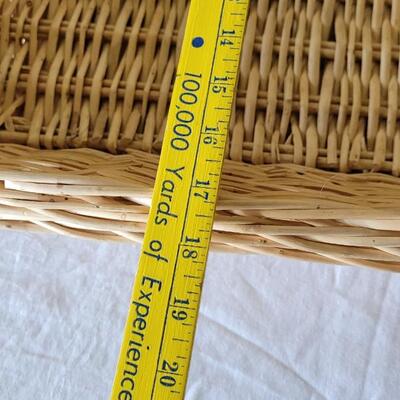 Lot 394: (2) Large Baskets