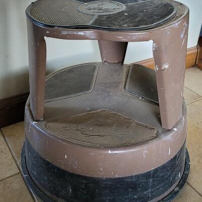 Lot 395: Vintage Kik Step Stool