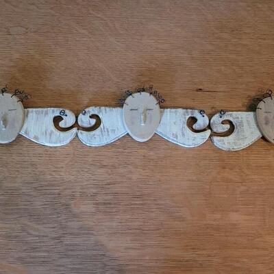 Lot 405: Wooden Angel Wall Decor