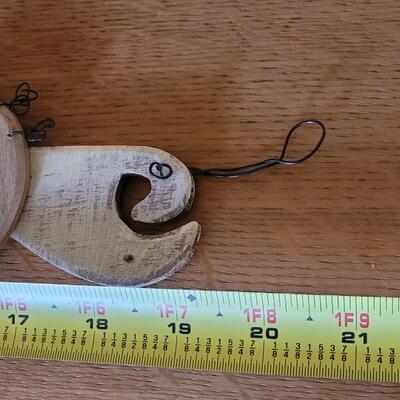 Lot 405: Wooden Angel Wall Decor