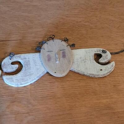 Lot 405: Wooden Angel Wall Decor