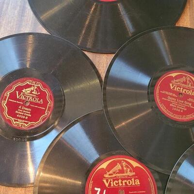 Lot 419: Victrola Records 