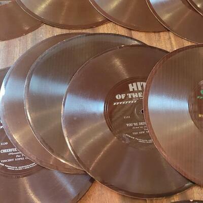Lot 421: Vintage Hit of the Week Paper Records Collec