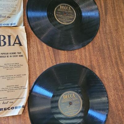 Lot 422: Mixed Lot of Decca, Columbia & Capital Records