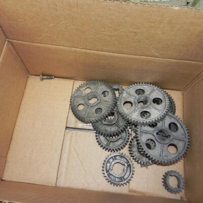 LOT 170 GEARS