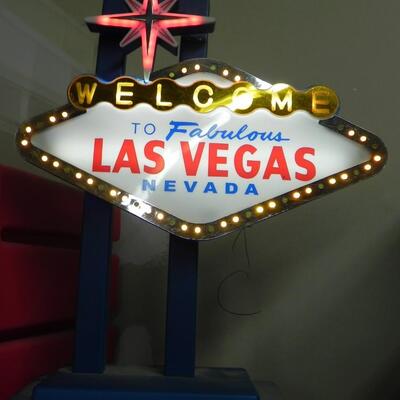 LOT 172 LIGHTUP LAS VEGAS SIGN